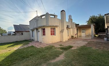 CASA DOS DORMITORIOS EN SANTA ISABEL