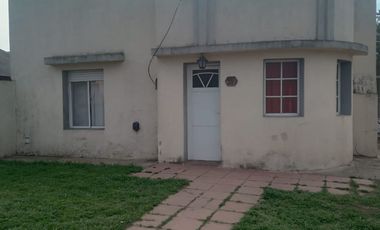 CASA DOS DORMITORIOS EN SANTA ISABEL