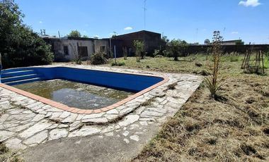 VENTA EXCELENTE 2 PROPIEDADES A RECICLAR EN CARMEN