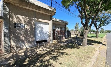 VENTA EXCELENTE 2 PROPIEDADES A RECICLAR EN CARMEN
