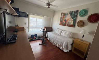 PISO EN VENTA SOBRE BV Y NECOCHEA! CON 2 COCHERAS!