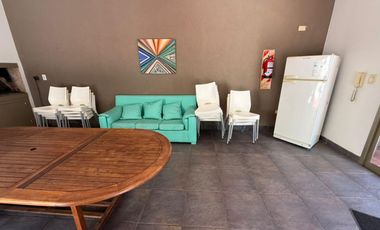PISO EN VENTA SOBRE BV Y NECOCHEA! CON 2 COCHERAS!