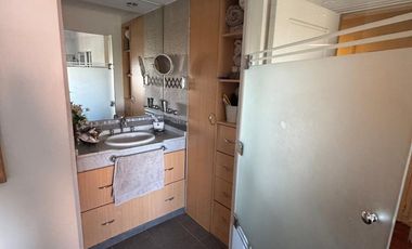 PISO EN VENTA SOBRE BV Y NECOCHEA! CON 2 COCHERAS!