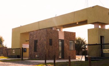 CASA EN BARRIO PRIVADO RAICES DEL VALLE, TUNUYÁN