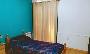 MAGNÍFICA CASA ESQUINA  CON LOCAL - LA CONSULTA