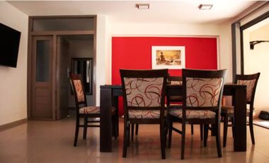 MAGNÍFICA CASA ESQUINA  CON LOCAL - LA CONSULTA