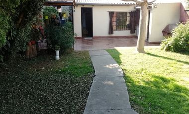 CASA 4 AMBIENTES + DEPARTAMENTO EN BELLA VISTA