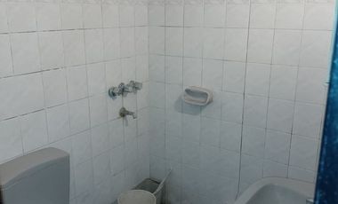 CASA 4 AMBIENTES + DEPARTAMENTO EN BELLA VISTA