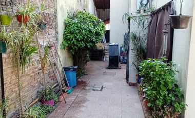 CASA 4 AMBIENTES + DEPARTAMENTO EN BELLA VISTA