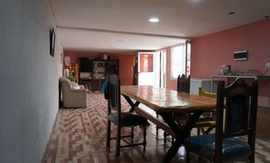 Venta Vivienda + Locales Comerciales + Bar equipad