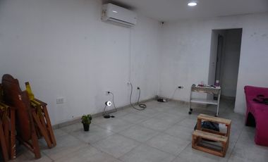 Venta Vivienda + Locales Comerciales + Bar equipad