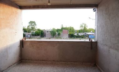 Venta Vivienda + Locales Comerciales + Bar equipad