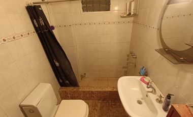 VENTA CASA 5 AMB. MULTIFAMILIAR HURLINGHAM-PILETA
