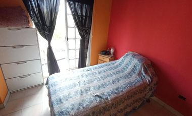 VENTA CASA 5 AMB. MULTIFAMILIAR HURLINGHAM-PILETA