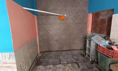 VENTA CASA 5 AMB. MULTIFAMILIAR HURLINGHAM-PILETA