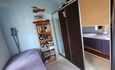VENTA CASA 5 AMB. MULTIFAMILIAR HURLINGHAM-PILETA