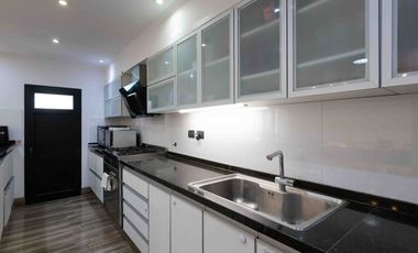 CASA EN VENTA 5 AMBIENTES BARRIO LA MAGDALENA