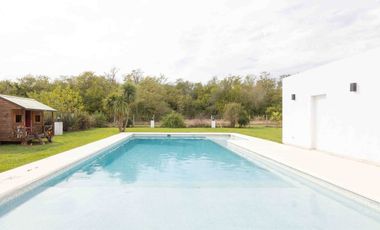 CASA EN VENTA 5 AMBIENTES BARRIO LA MAGDALENA