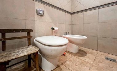 CASA 3 DOMITORIOS EN VENTA BERISSO PILETA