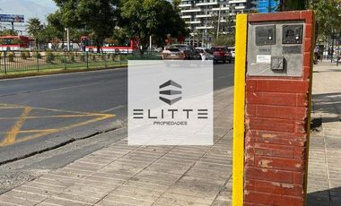 Estacionamientocubierta  en venta ubicado en Metro Irarrázaval
