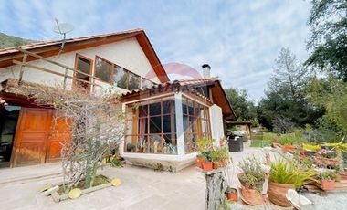 Casa 6D en El Arrayán, terreno 10.300 m²
