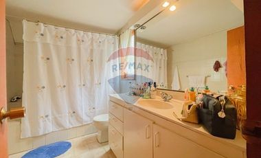Casa 6D en El Arrayán, terreno 10.300 m²