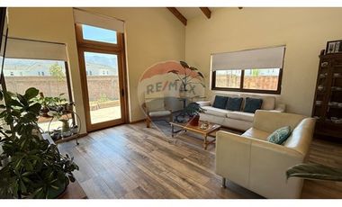 OPORTUNIDAD! CASA NUEVA 3DORM 3 BAÑOS REGULARIZADA