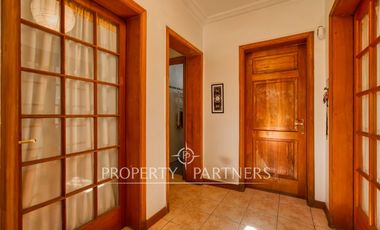 Casa con maravilloso patio, en venta en Ñuñoa