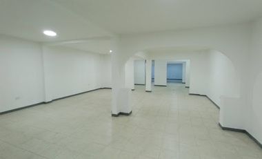 ARRIENDO de CASA COMERCIAL en CALI