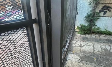 Casa 4 ambientes. Piscina. Olivos.