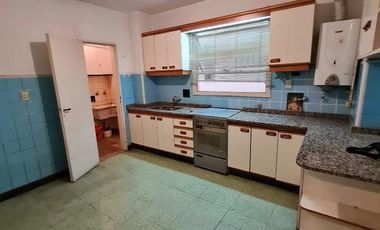 Departamento 3 ambientes | en Venta | Flores | Oportunidad Excelente Distribución