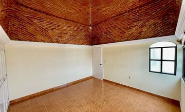CASA EN RENTA TLALTENANGO
