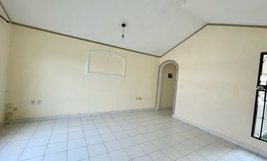 CASA EN RENTA TLALTENANGO