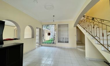 CASA EN RENTA TLALTENANGO