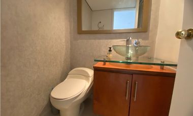 Se Arrienda Apartamento Amplio en Laureles Medellín