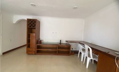 Se Arrienda Apartamento Amplio en Laureles Medellín