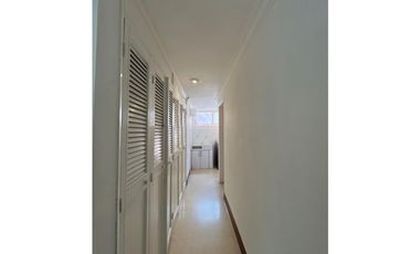 Se Arrienda Apartamento Amplio en Laureles Medellín
