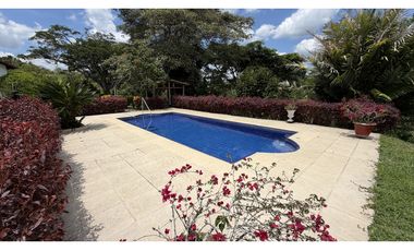 VENTA DE FINCA EN MONTENEGRO, QUINDO, COLOMBIA