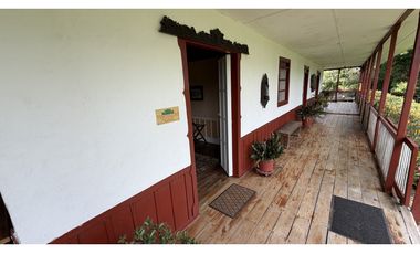 VENTA DE FINCA EN MONTENEGRO, QUINDO, COLOMBIA
