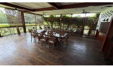VENTA DE FINCA EN MONTENEGRO, QUINDO, COLOMBIA
