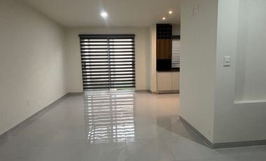 CASA EN RENTA, TESALIA RESIDENCIAL, LOMAS DE ANGELOPOLIS IIIOPOLIS IIII