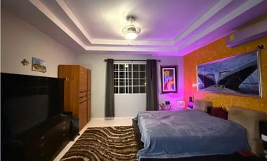 Venta de Casa Unifamiliar en Llanos de Curundú, Ancón | LH