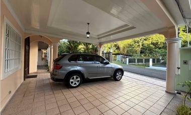 Venta de Casa Unifamiliar en Llanos de Curundú, Ancón | LH
