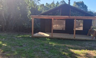 CABAÑA PARA 4 EN MOLCO  A MINUTOS DE PLAYA LINDA