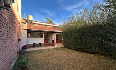 VENTA CASA 2 DORMITORIOS BARRIO ALTO PADILLA