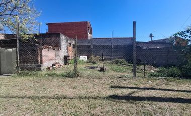 VENTA DE CASA A REFACIONAR B° BALCON, 3 AMBIENTES
