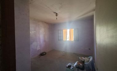 VENTA DE CASA A REFACIONAR B° BALCON, 3 AMBIENTES