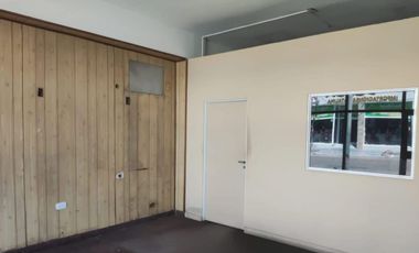 SE ALQUILA CASA CON LOCAL COMERCIAL, RECONQUISTA