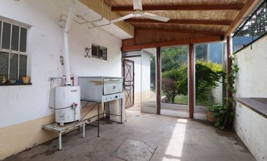VENTA CASA TRES AMBIENTES Y TERRENO GLEW