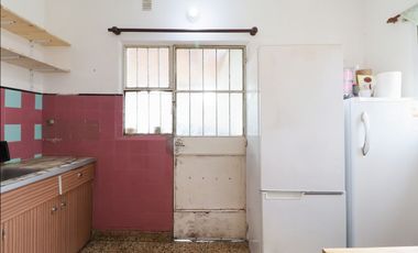 VENTA CASA TRES AMBIENTES Y TERRENO GLEW